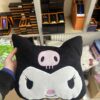 KUROMİ PELUŞ YASTIK