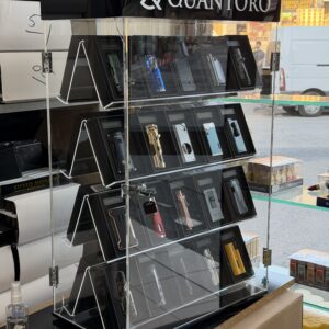 QUANTORRO PREMİUM ÇAKMAK 40’LIK SERİ STANT DAHİL 80 ADET PREMİUM ÇAKMAK